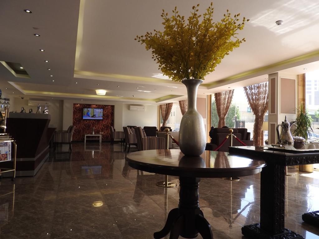 Gold Inn Hotel Khobar Bagian luar foto